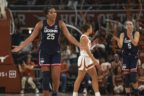 AP Top 25 women s basketball UConn falls to worst ranking in 30